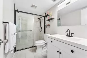 112 Lake Constance Dr, West Palm Beach, FL 33411 - Photo 11