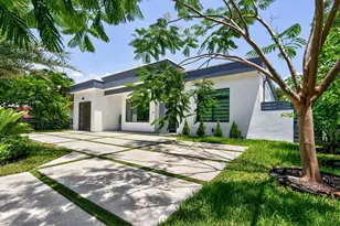 3933 Washington St, Hollywood, FL 33021 - Photo 1