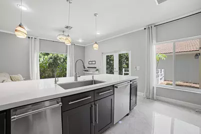 6933 Desert Inn Terrace, Lake Worth, FL 33463 - Photo 3