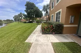 7950 N Nob Hill Rd, Tamarac, FL 33321 - Photo 5