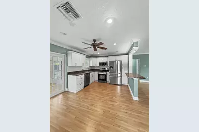150 SE 5th Court, Pompano Beach, FL 33060 - Photo 3