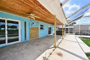 392 SE Crosspoint Dr, Port Saint Lucie, FL 34983 - Photo 23