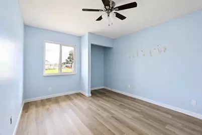 392 SE Crosspoint Drive, Port Saint Lucie, FL 34983 - Photo 17