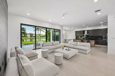 17070 Rainbow Falls Trail, Boca Raton, FL 33496 - Photo 9