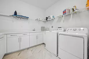 17070 Rainbow Fls Trl, Boca Raton, FL 33496 - Photo 33