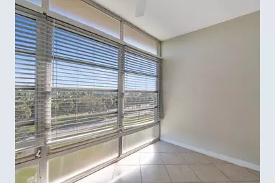 2333 Indian River Boulevard, Vero Beach, FL 32960 - Photo 17