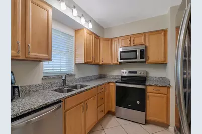 2333 Indian River Boulevard, Vero Beach, FL 32960 - Photo 5