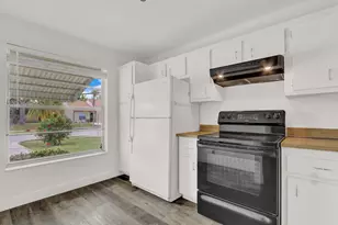 113 Pinewood Ct, Jupiter, FL 33458 - Photo 5