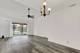 113 Pinewood Ct, Jupiter, FL 33458 - Photo 11