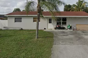621 Casper Ave, West Palm Beach, FL 33413 - Photo 1