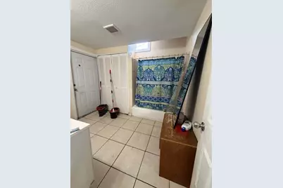 1009 S Pine Street, Lake Worth Beach, FL 33460 - Photo 9