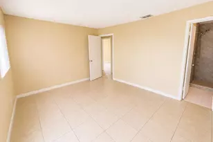 4125 Woodside Dr, Coral Springs, FL 33065 - Photo 13