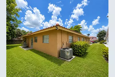 4125 Woodside Drive #4, Coral Springs, FL 33065 - Photo 3