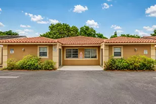4125 Woodside Dr, Coral Springs, FL 33065 - Photo 1