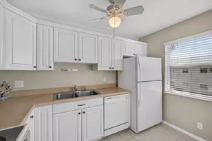 29 Colonial Club Dr, Boynton Beach, FL 33435 - Photo 21