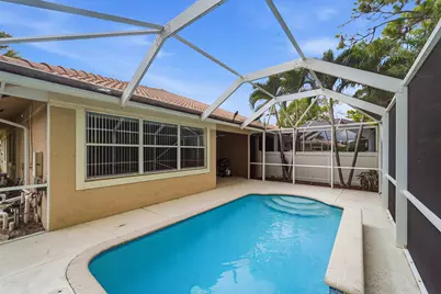 368 W Coral Trace Circle, Delray Beach, FL 33445 - Photo 5