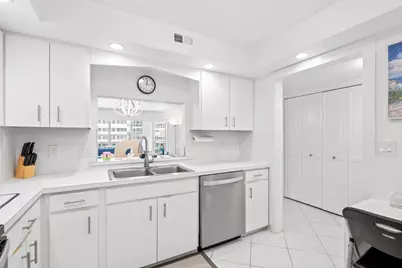 3500 Galt Ocean Drive #404, Fort Lauderdale, FL 33308 - Photo 9