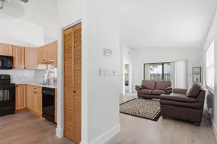 8300 SW 41st St, Davie, FL 33328 - Photo 7
