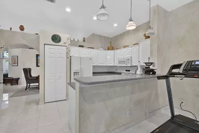 11728 Highland Place, Coral Springs, FL 33071 - Photo 17