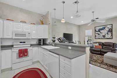 11728 Highland Place, Coral Springs, FL 33071 - Photo 15