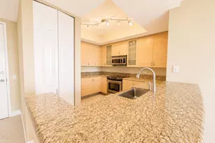 2625 NE 14th Ave NE, Wilton Manors, FL 33334 - Photo 5