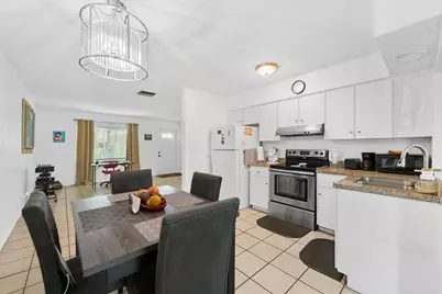 7000 NW 95th Terrace, Tamarac, FL 33321 - Photo 5