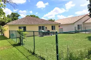 11290 SW 20th St, Miramar, FL 33025 - Photo 13