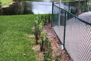 811 S Hollybrook Dr S, Pembroke Pines, FL 33025 - Photo 21