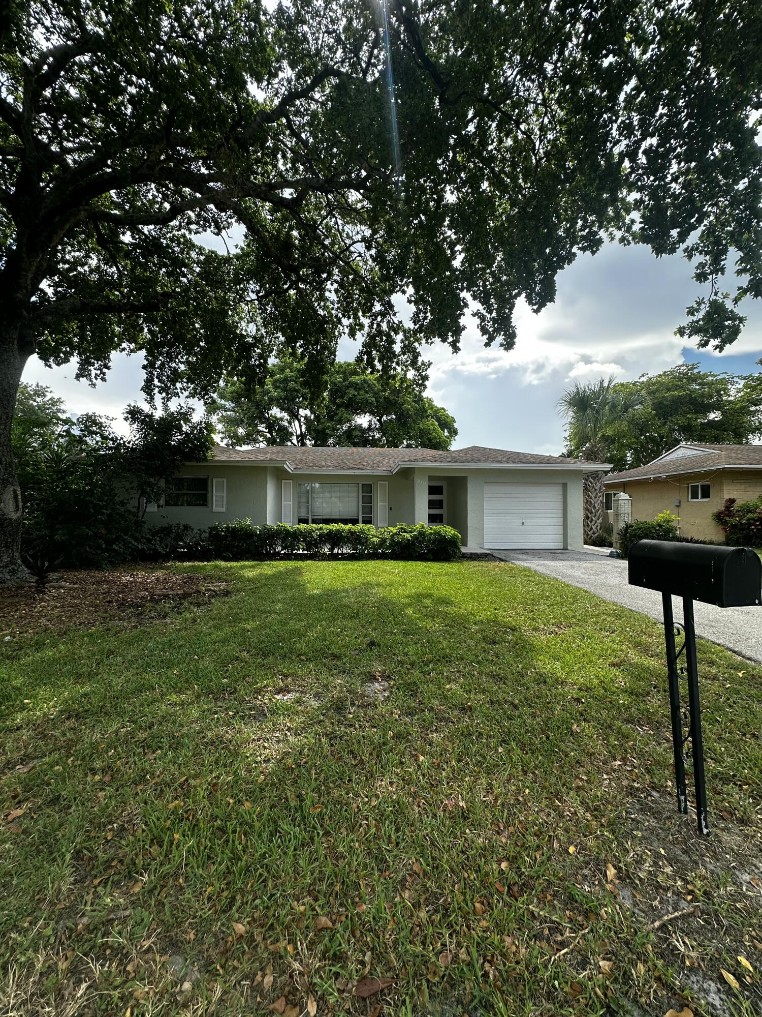 8211 NW 91st Ave - 8211 NW 91st Ave, Tamarac, FL 33321 Luxury Property | Jose Angel Pina