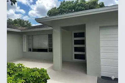 8211 NW 91st Avenue, Tamarac, FL 33321 - Photo 3