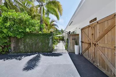 1929 S Ocean Drive, Fort Lauderdale, FL 33316 - Photo 17