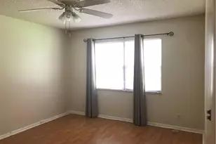 12650 SW 6th St, Pembroke Pines, FL 33027 - Photo 3