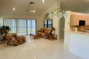 10430 Lexington Cir S, Boynton Beach, FL 33436 - Photo 5