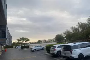 300 Diplomat Pkwy, Hallandale Beach, FL 33009 - Photo 17