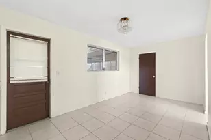 110 SW 12th Ave, South Bay, FL 33493 - Photo 17