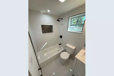 1282 NW 35th Street #06, Miami, FL 33142 - Photo 5