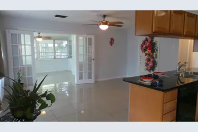 370 Orange Way, West Palm Beach, FL 33405 - Photo 9