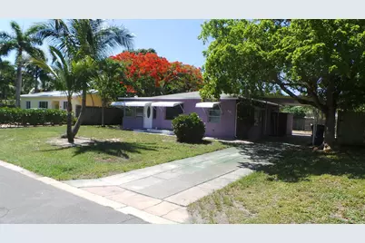 370 Orange Way, West Palm Beach, FL 33405 - Photo 1