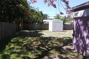 370 Orange Way, West Palm Beach, FL 33405 - Photo 43