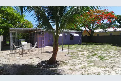 370 Orange Way, West Palm Beach, FL 33405 - Photo 37