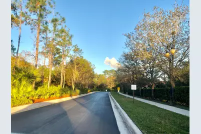 139 Preserve Drive, Royal Palm Beach, FL 33411 - Photo 3