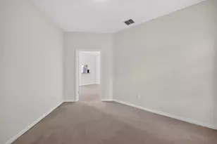 9810 SW Eastbrook Cir, Port Saint Lucie, FL 34987 - Photo 15