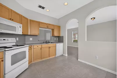 9810 SW Eastbrook Circle, Port Saint Lucie, FL 34987 - Photo 11
