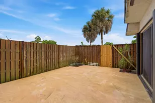 2625 SE 5th Cir, Boynton Beach, FL 33435 - Photo 3