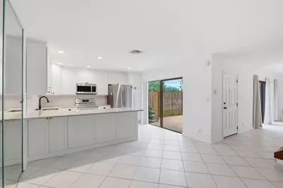 2625 SE 5th Circle, Boynton Beach, FL 33435 - Photo 11