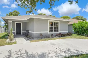 520 N Southridge Road N, Delray Beach, FL 33444 - Photo 1