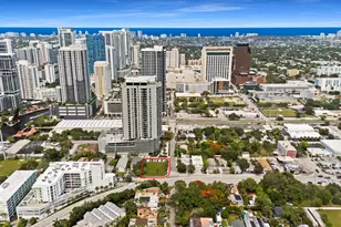 460 SW 4th Ave, Fort Lauderdale, FL 33315 - Photo 1