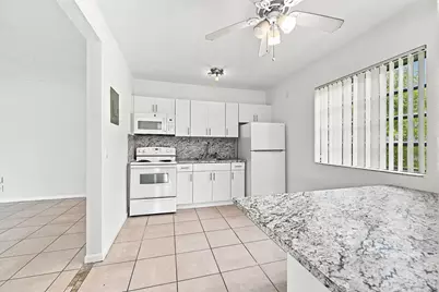 413 SW 24th Avenue, Fort Lauderdale, FL 33312 - Photo 5