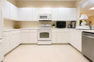 12598 Crystal Pointe Dr, Boynton Beach, FL 33437 - Photo 11