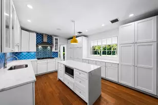 232 Essex Ln, West Palm Beach, FL 33405 - Photo 11